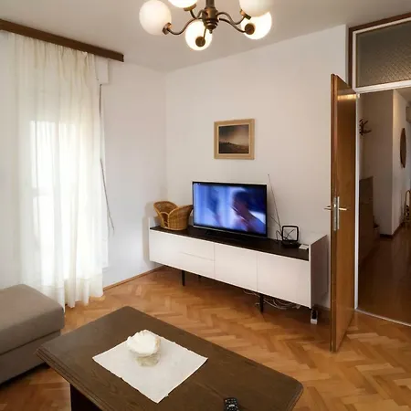 Apartment Znjan,mertojak *
